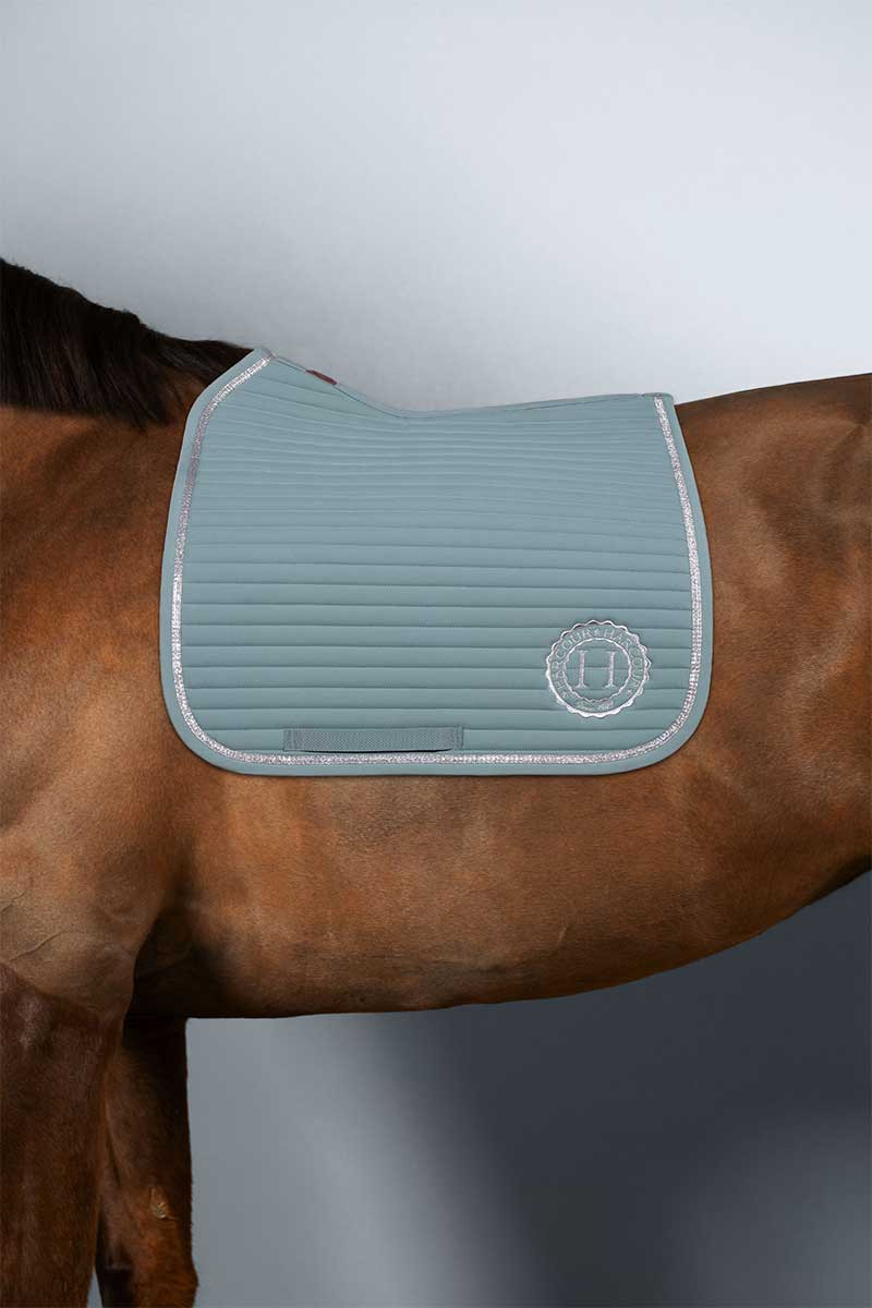 karembar-saddle-pad-rider (9)